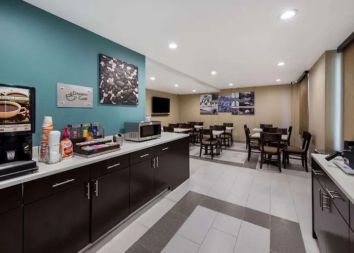 Sleep Inn Brooklyn - Sheepshead Bay